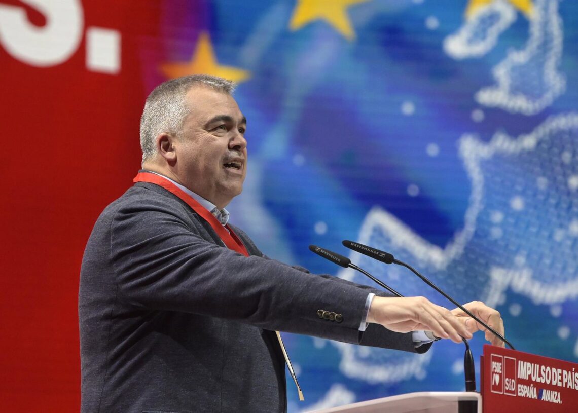 Archivo - El secretario de Organización del PSOE, Santos Cerdán, interviene durante la primera jornada de la Convención Política del Partido Socialista 'Democracias más fuertes’, en Palexco, a 19 de enero de 2024, en A Coruña, Galicia (España). M. Dylan - Europa Press - Archivo