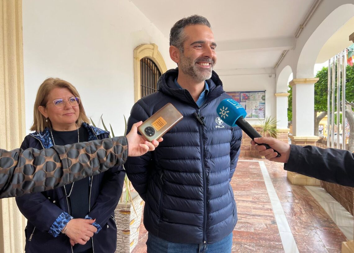 El consejero de Agricultura, Pesca, Agua y Desarrollo Rural de la Junta de Andalucía, Ramón Fernández-Pacheco, en declaraciones a medios.JUNTA DE ANDALUCÍA