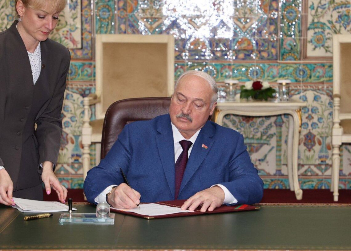 El presidente de Bielorrusia, Alexander Lukashenko Europa Press/Contacto/Algerian Presidency Office
