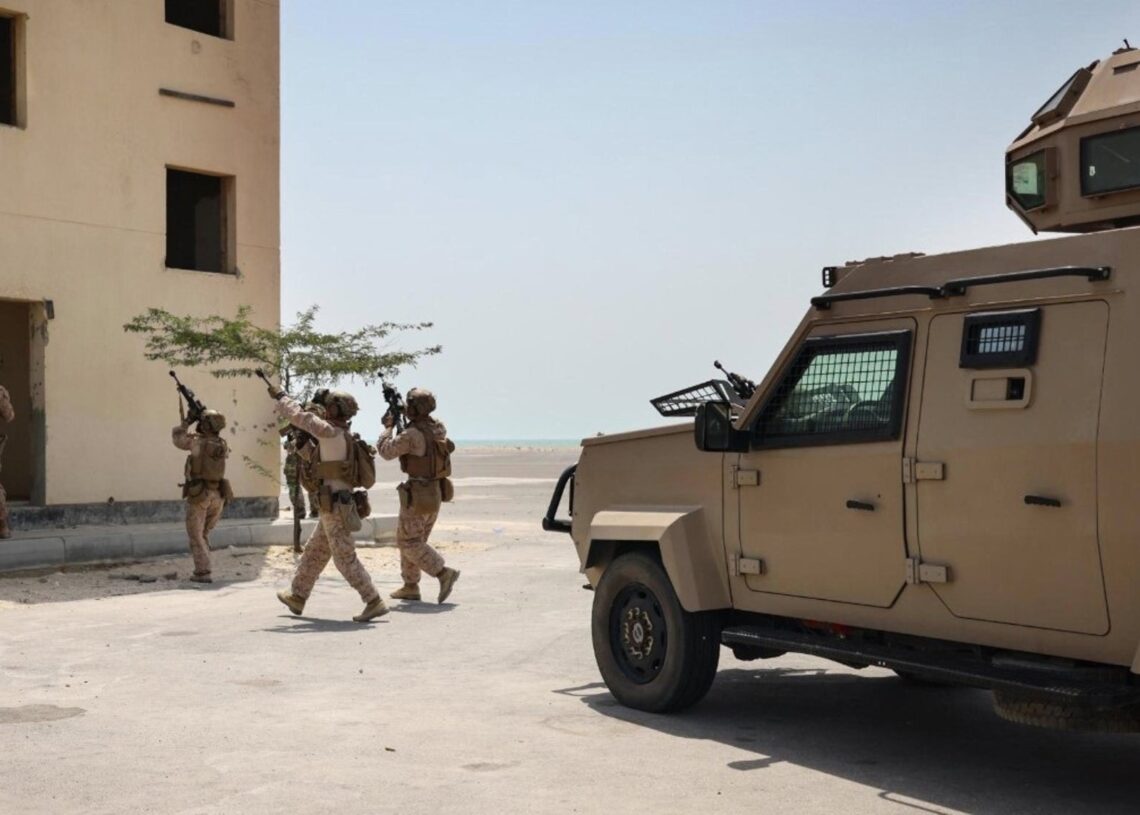 Militares estadounidenses durante un ejercicio de asalto a un edificio (archivo)CENTCOM