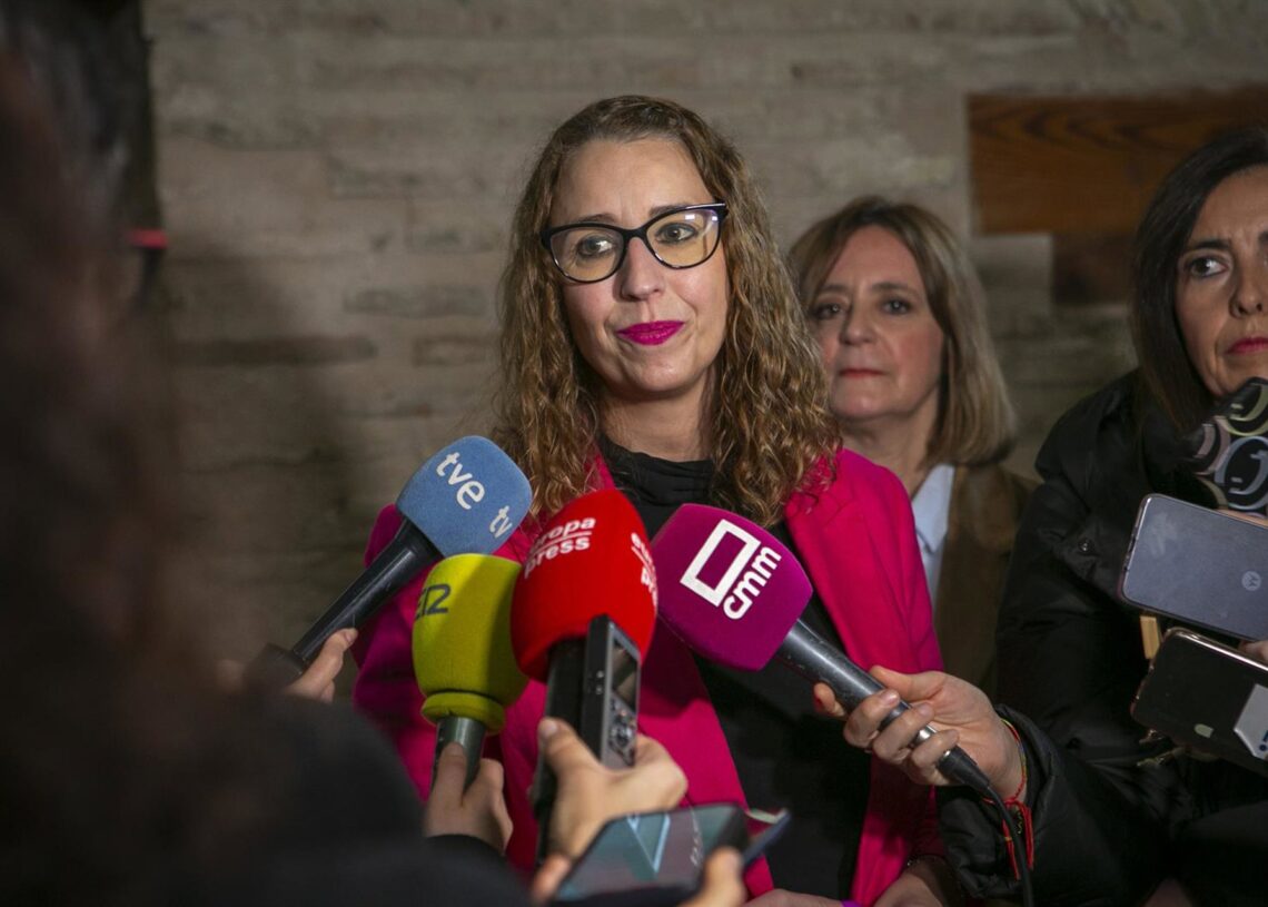 La consejera de Igualdad, Sara Simón, ha asistido a la Jornada de Presentación de Resultados de Investigación de la Brecha Salarial de Género de la Cátedra de la UCLM Con el Instituto de la Mujer de Castilla-La Mancha.A.PEREZ HERRERA