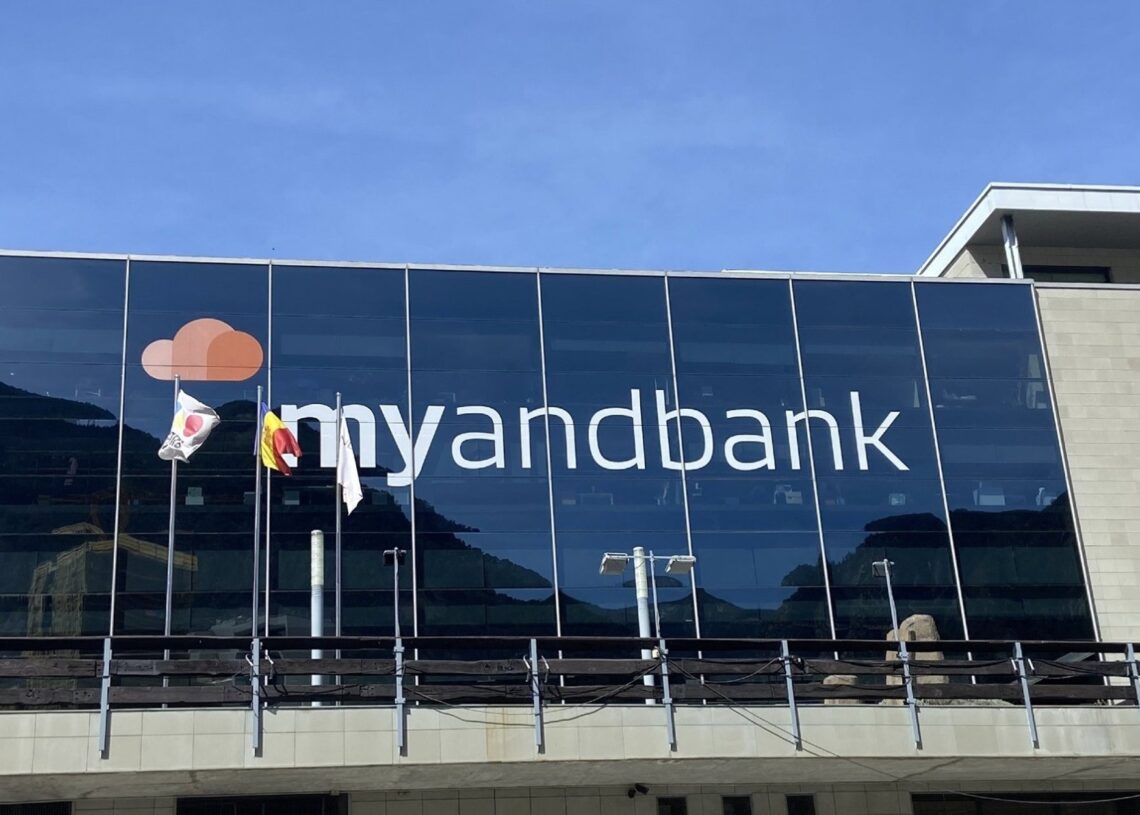 Archivo - Edificio de Myandbank.MYANDBANK - Archivo
